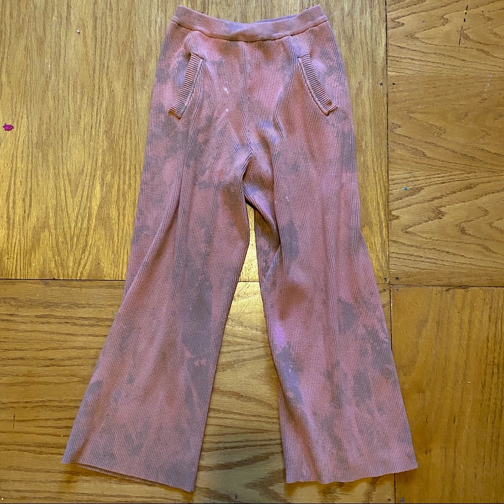Bleach dyed sweatpants with pockets